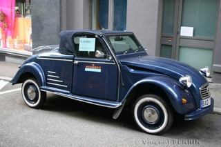 Insolite 2CV.JPG